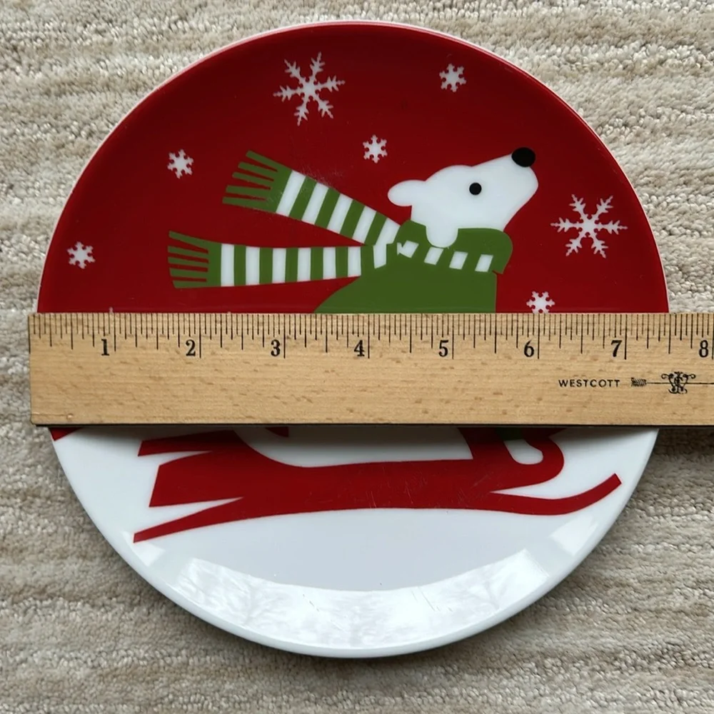 NWT Crate & Barrel Snow Pup Christmas Salad/Dessert Appetizer Plates - Set of 4